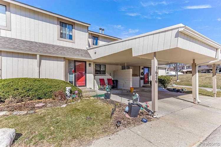 1626 Stoney Brook, Rochester Hills, MI 48309 in Oakwood Park Occpn 147|Oakland MLS# 60196994 Photo 1