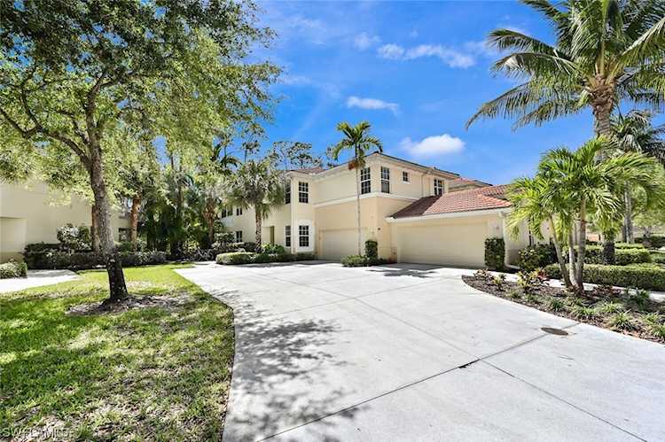 2001 N Tarpon Bay Dr #101 Naples, FL 34119