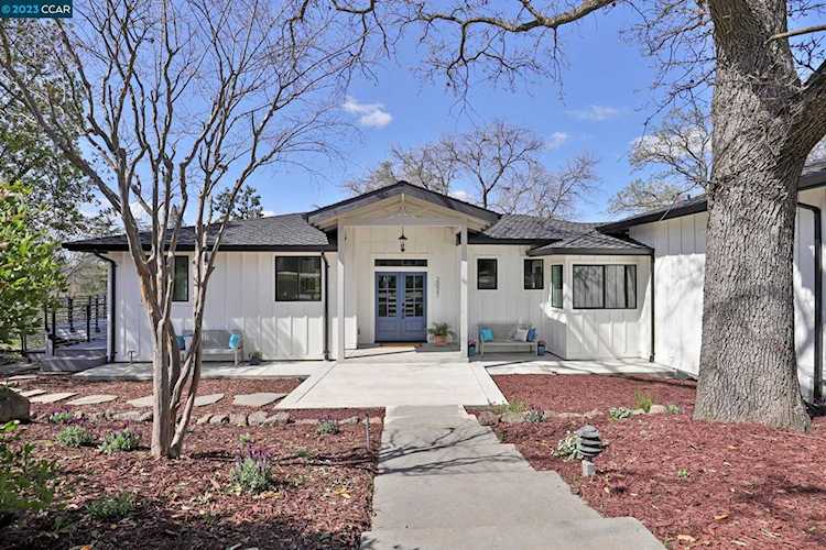 2021 Doris Ave Walnut Creek, CA 94596