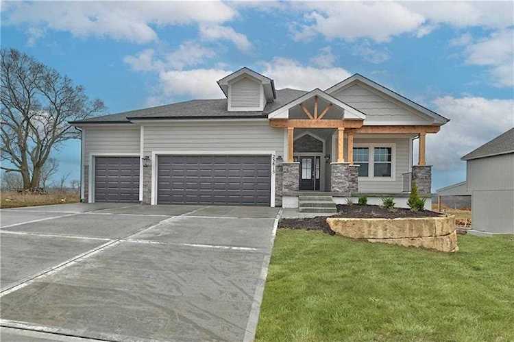 23815 W 58th Terrace Shawnee, KS 66226 | MLS 2416821 Photo 1
