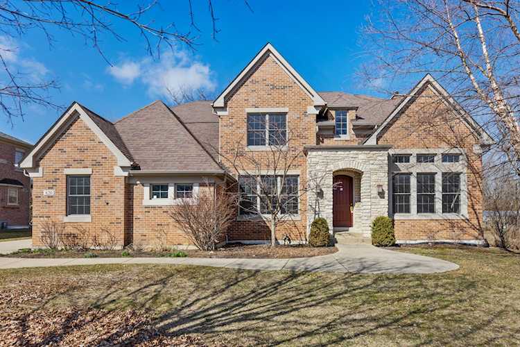 820 Wagner Ct Glenview, IL 60025