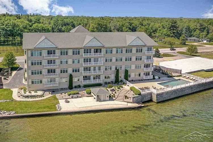 576 N Huron 303 Whitney Twp, MI 48703