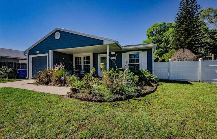 2771 Delaney Ct Palm Harbor, FL 34684