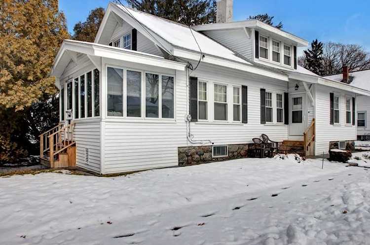 31 Arthur St Methuen, MA 01844