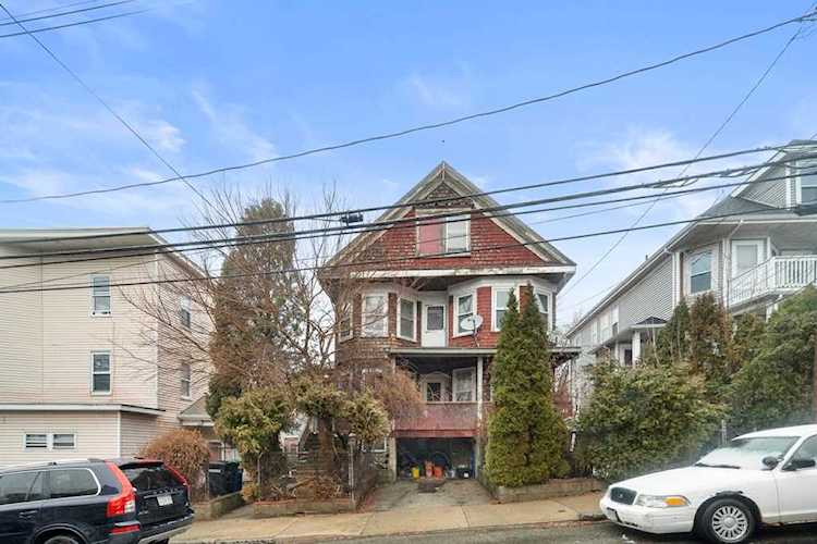 47 Conwell Ave Somerville, MA 02144