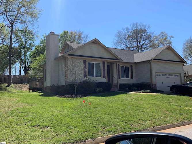 301 Waterbury Simpsonville, SC 29680 | MLS 1494129 Photo 1