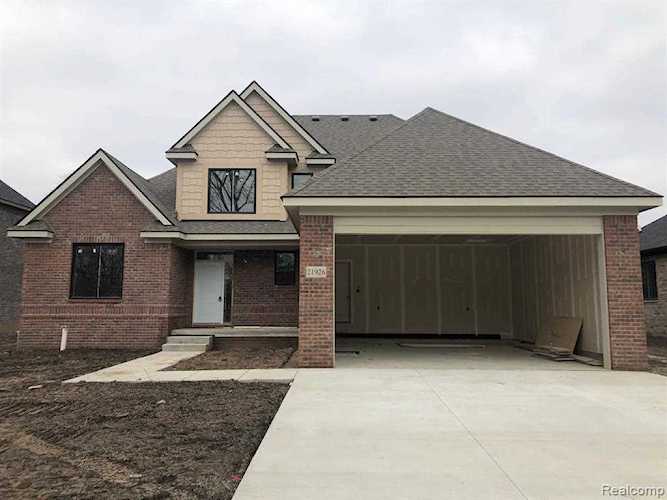 21926 Duns Scotus Southfield, MI 48075