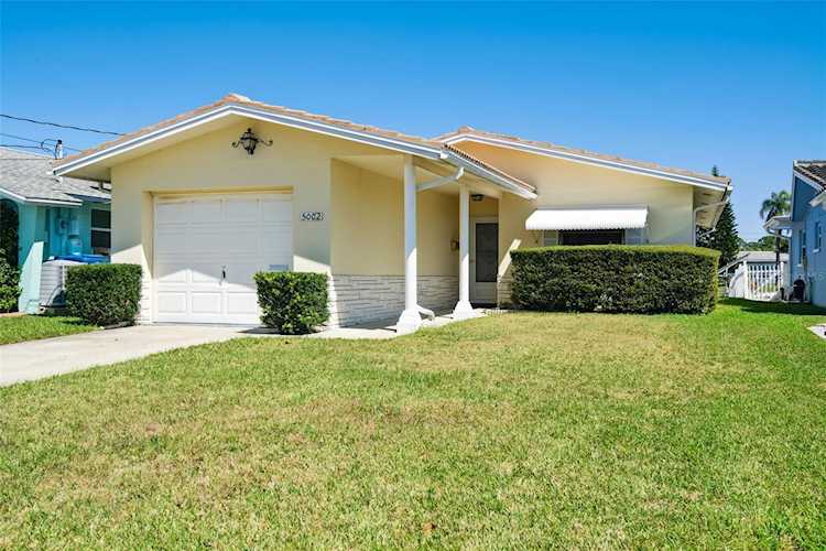 5002 Bonito Dr New Port Richey, FL 34652