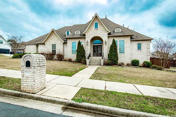 9916 Oak Heights Drive Sherwood, AR 72120