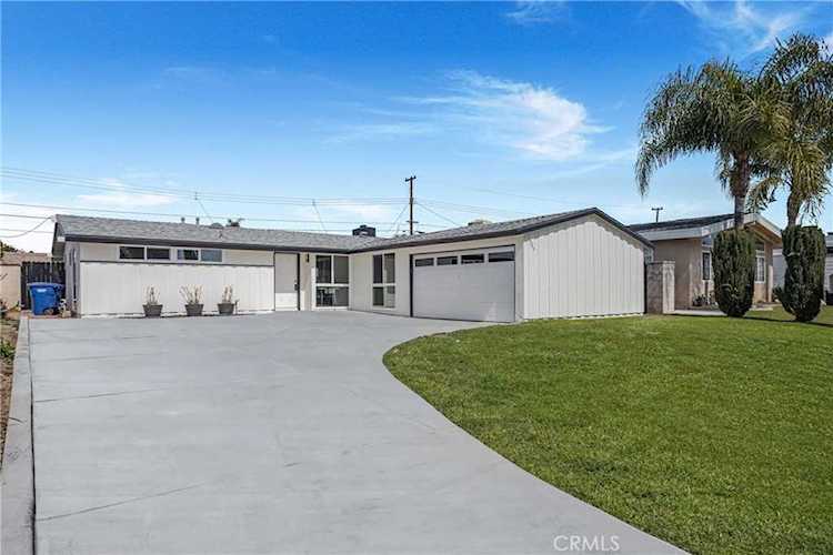 14503 San Cristobal Dr La Mirada, CA 90638