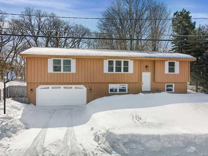 4609 Bedford Road Mound, MN 55364