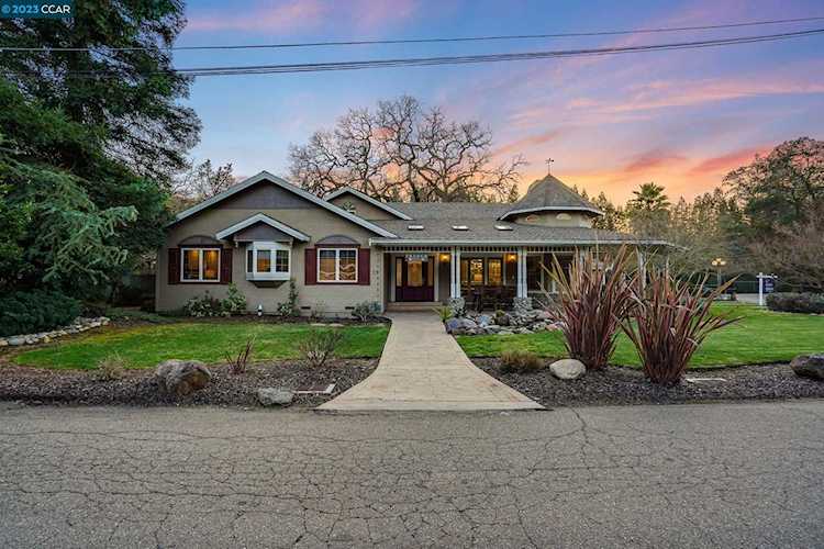11 Los Ranchitos Alamo, CA 94507