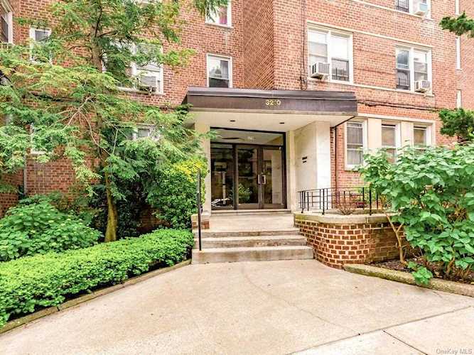 3210 Arlington Avenue #6F Bronx, NY 10463
