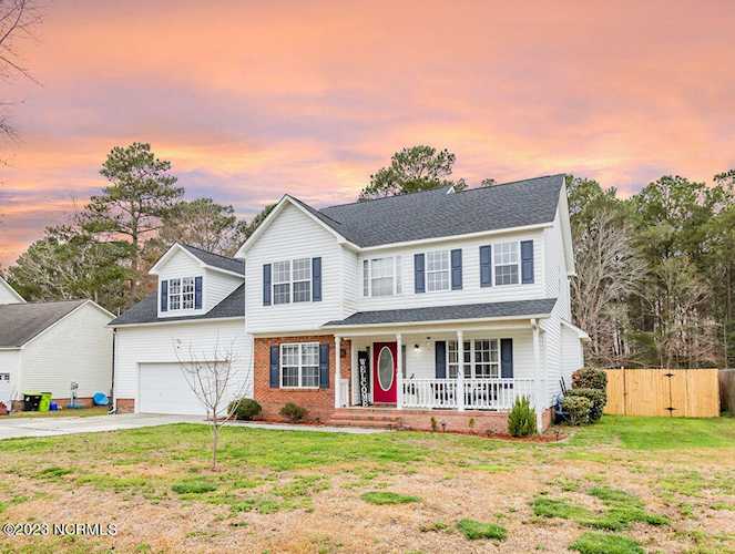135 Batchelors Trail Jacksonville, NC 28546