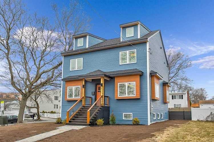 27 Wellesley Rd Arlington, MA 02474