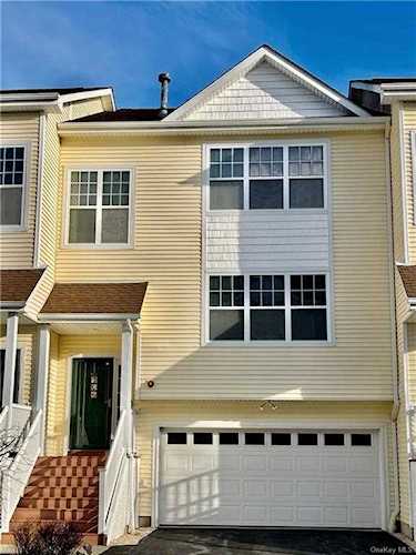 99 Woodlake Drive #26 Middletown, NY 10940