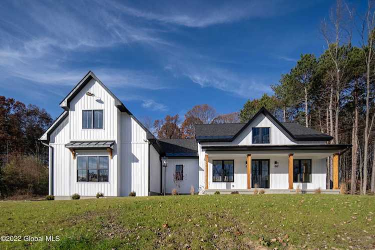 151 Cramer Rd Ballston Spa, NY 12020 | MLS 202229407 Photo 1
