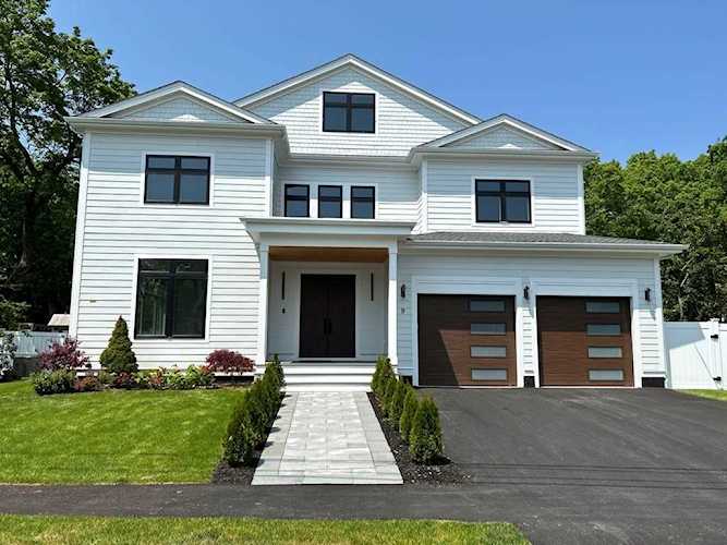 9 Richard Road Needham, MA 02492