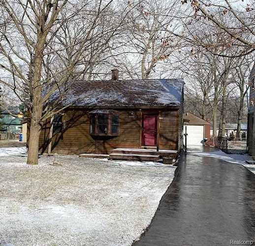 3952 Florman, Waterford, MI 48329 in Mountain View Country Club|Oakland MLS# 60197857 Photo 1