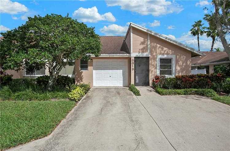 8319 Summerbreeze Ln #8319 Boca Raton, FL 33496