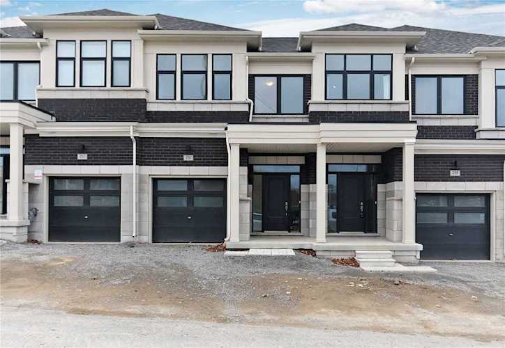 250 Okanagan Pt Oshawa, ON L1H 6T9
