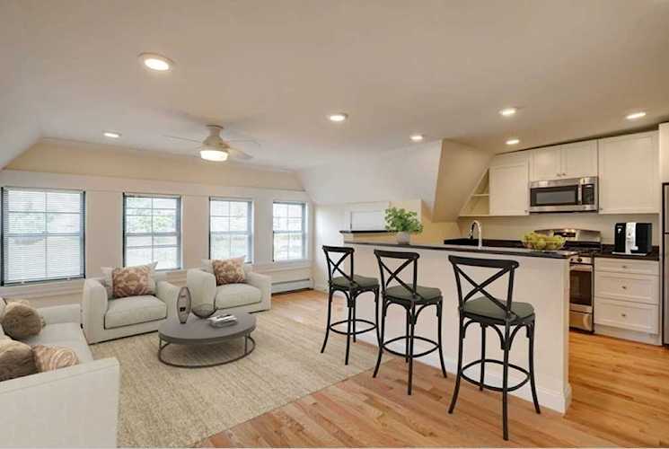 219 Commonwealth Ave #44 Newton, MA 02467