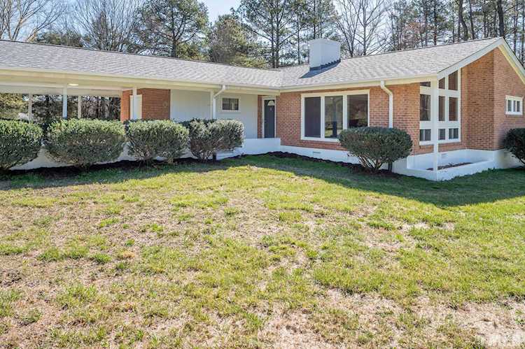 6606 Lewis Road Chapel Hill, NC 27514
