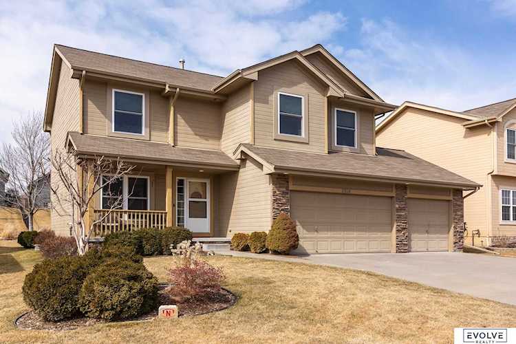 2514 N 167th St Omaha, NE 68116