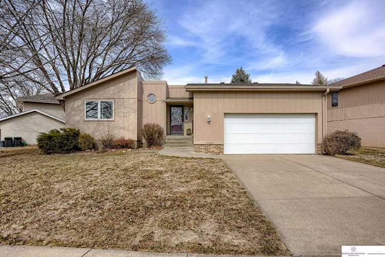 13948 Arbor Circle Omaha, NE 68144