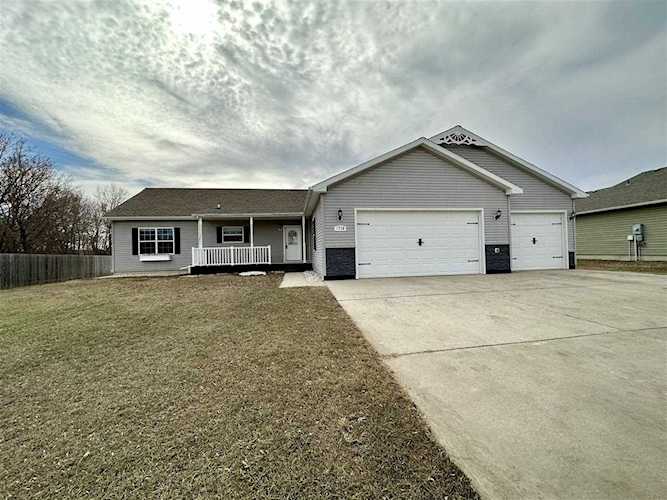 1728 SE Rivers Edge Dr. Minot, ND 58701