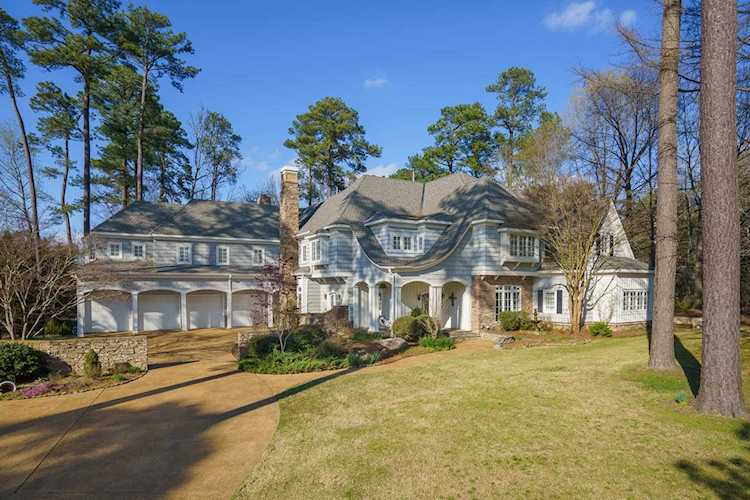 9348 Forest Hill Ln Germantown, TN 38139