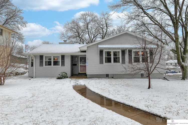 9823 Browne St Omaha, NE 68134