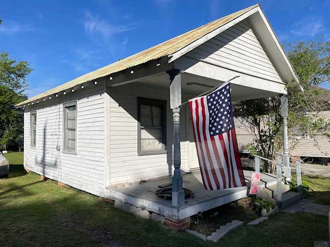 1005 Third St Morgan City, LA 70380