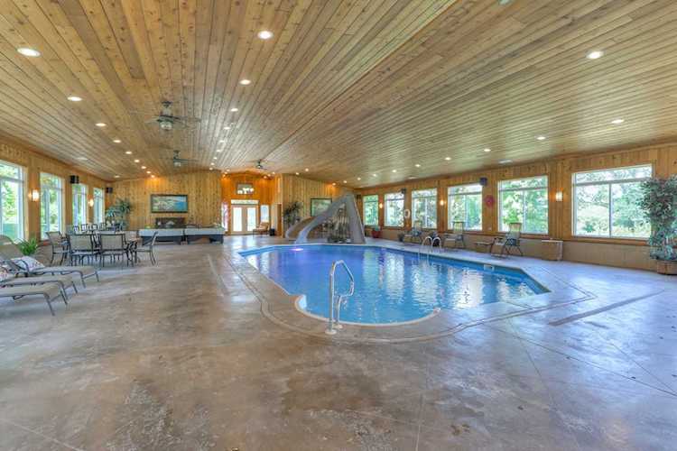 565 Thoroughbred Ln Hartsville, TN 37074