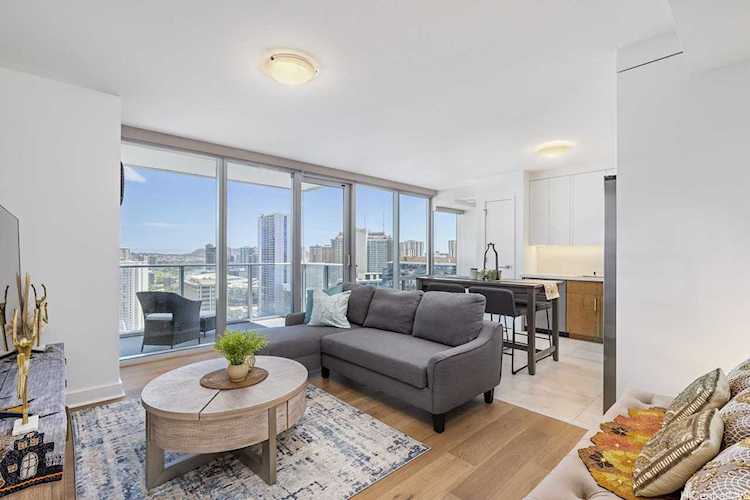 629 Keeaumoku Street #2803 Honolulu, HI 96814