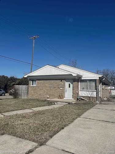 16603 Bringard Dr Detroit, MI 48205