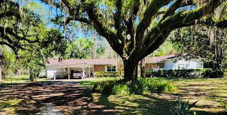 114 Pine Tree Rd Perry, FL 32348