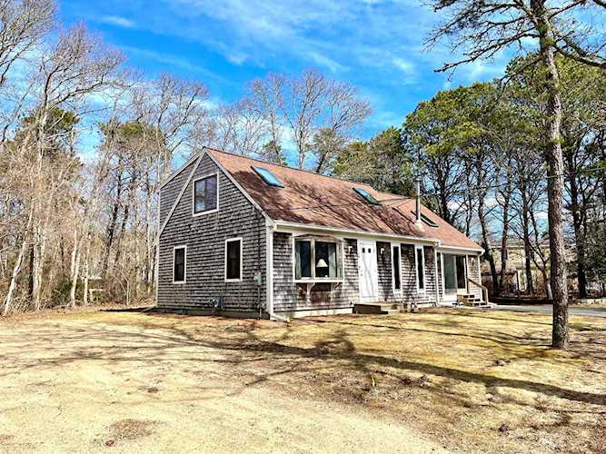30 Spur Lane Marstons Mills, MA 02648 | MLS 22300920 Photo 1