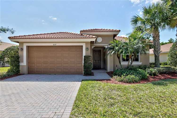 6317 Astor Place Vero Beach, FL 32966