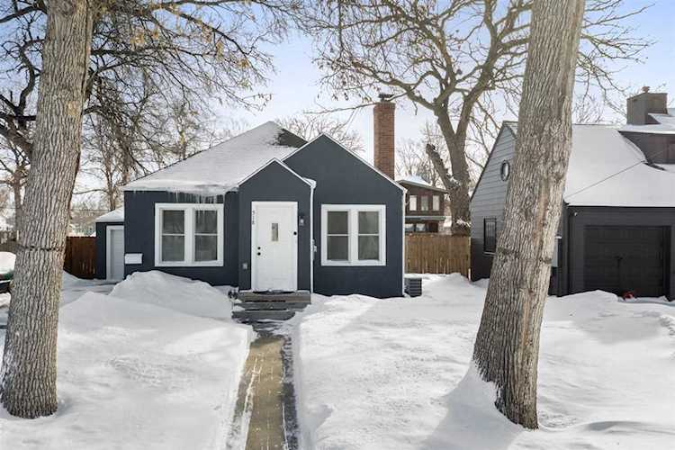 518 NW 8th Street Minot, ND 58703