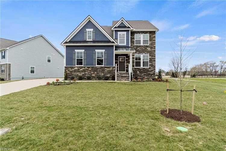 217 St Andrews Place Smithfield, VA 23430