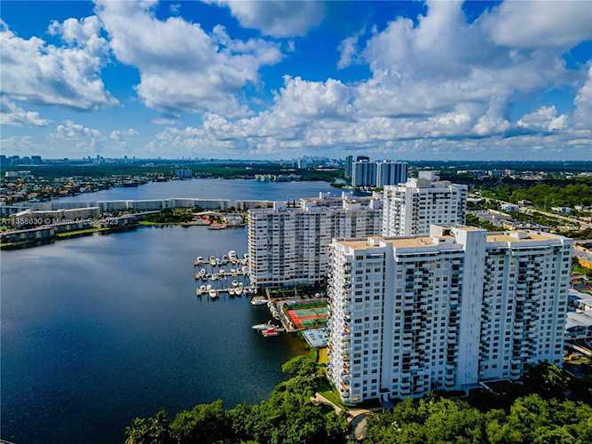 2780 NE 183rd St #1401 Aventura, FL 33160