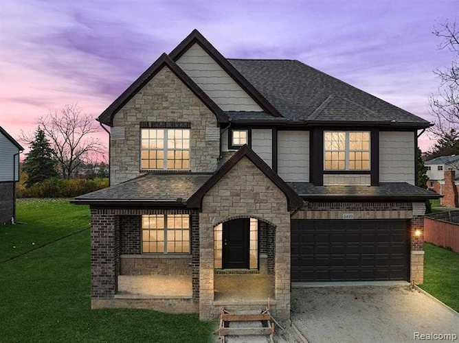 62042 Mound Washington, MI 48094