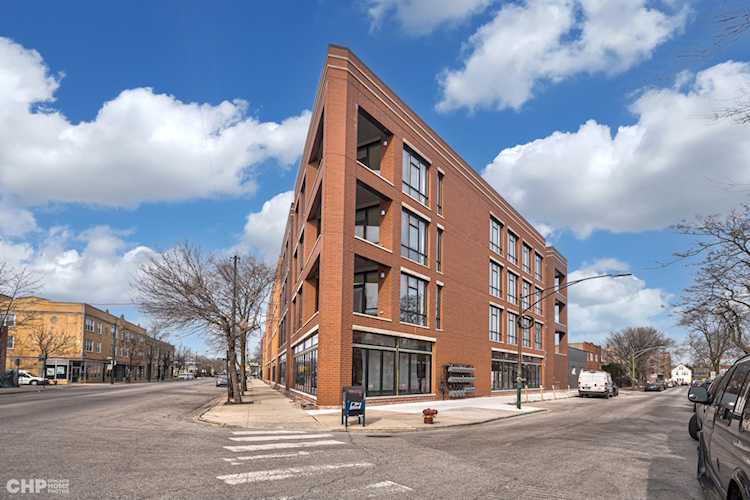 3114 N Ridgeway Ave #202 Chicago, IL 60618