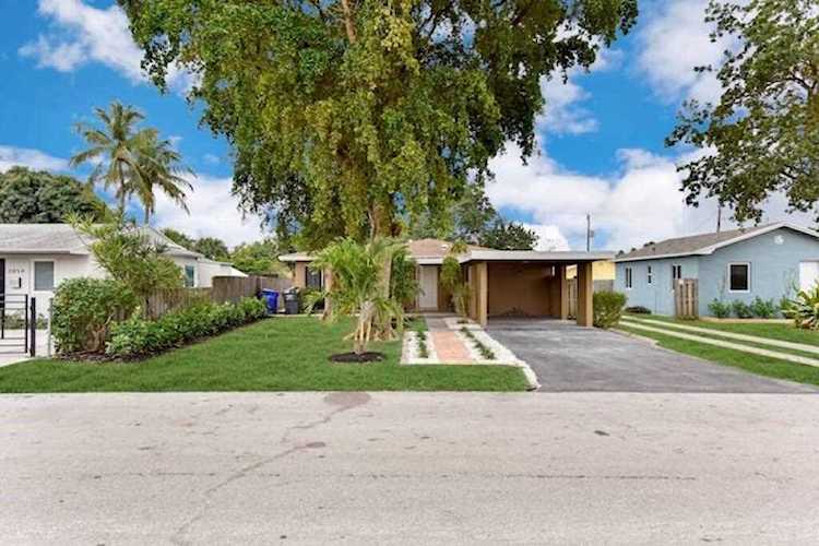 2904 Van Buren St Hollywood, FL 33020
