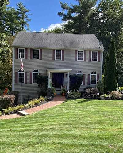 34 Trent Rd Hooksett, NH 03106 | MLS 4941851 Photo 1