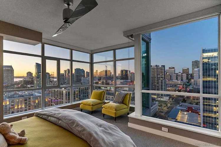 325 7th Ave #1808 San Diego, CA 92101