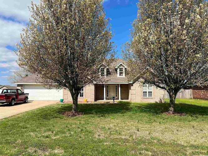 1228 Nancy St St Trumann, AR 72472
