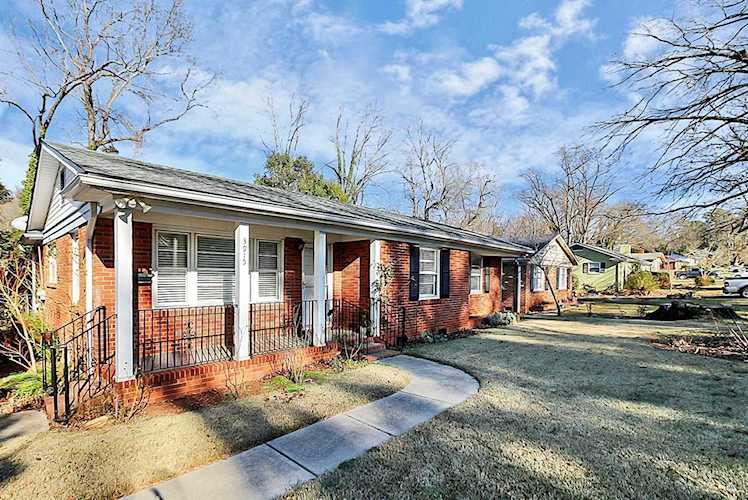 3915 Winfield Dr Charlotte, NC 28205 | MLS 4012470 Photo 1