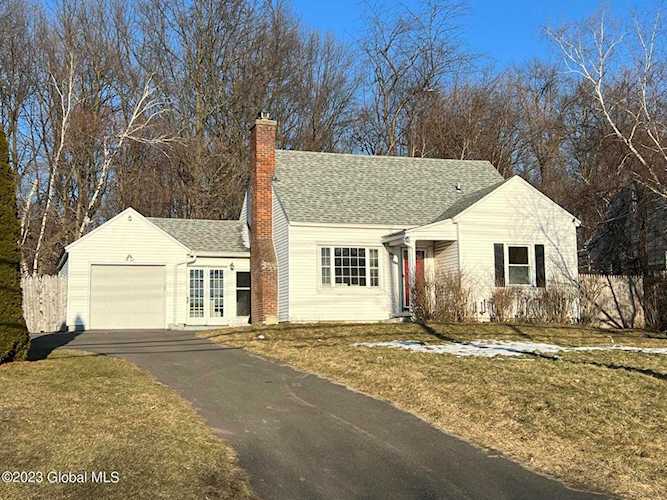 199 Shaker Rd Albany, NY 12211 MLS 202313535